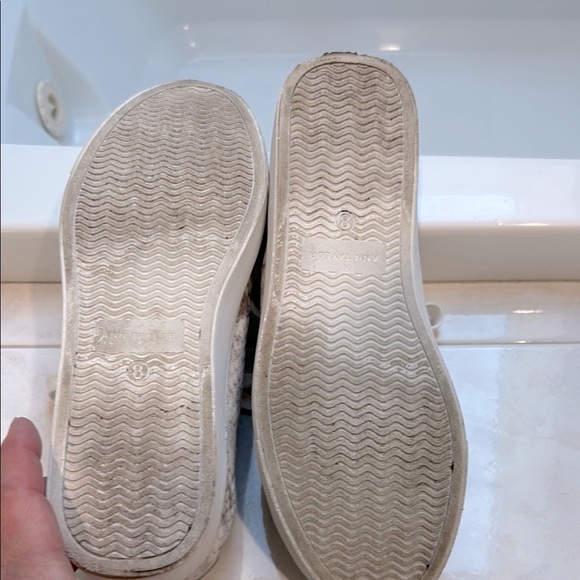 Ann Taylor Textile Snakeskin Pattern Women's Sneakers in size 8 - Picture 6 of 7